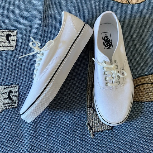 Vans Authentic eyelets white canvas sneaker shoes - Picture 3 of 12